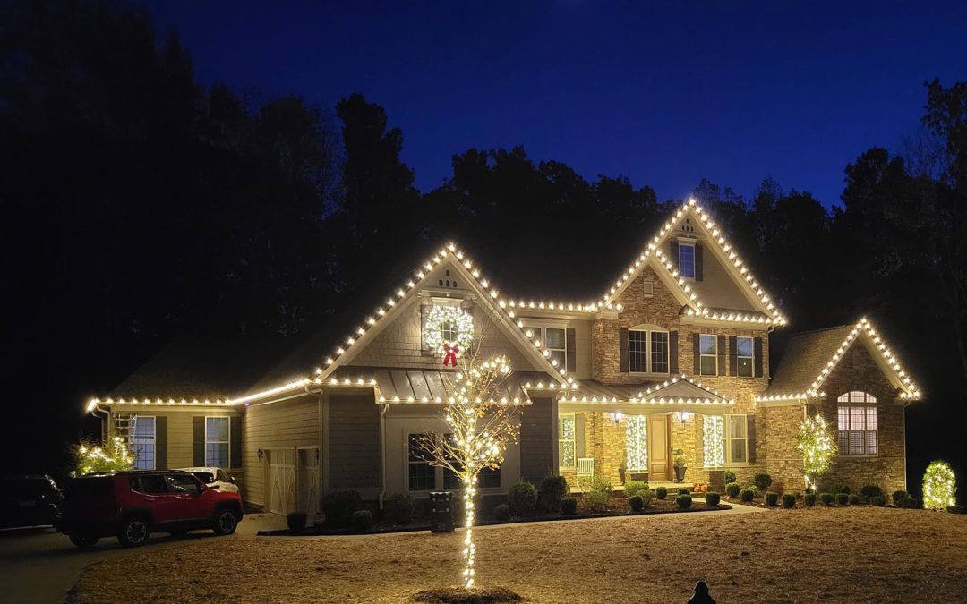 don't cause roof damage with your holiday lights